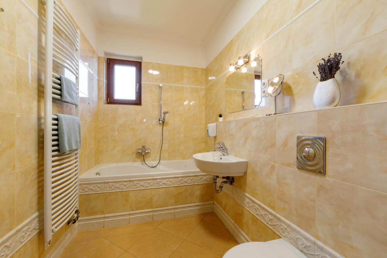 Villa Muzsa Deluxe Балатонфюред Экстерьер фото