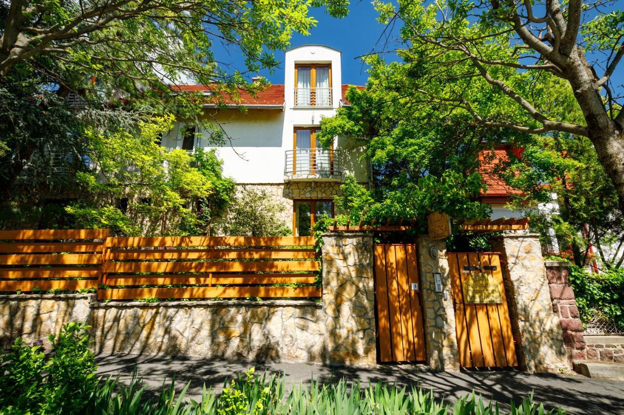 Villa Muzsa Deluxe Балатонфюред Экстерьер фото